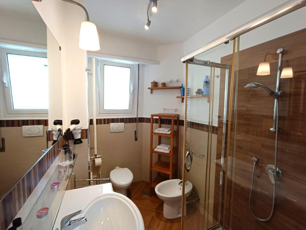 Good Vibes Apartment Бари Экстерьер фото